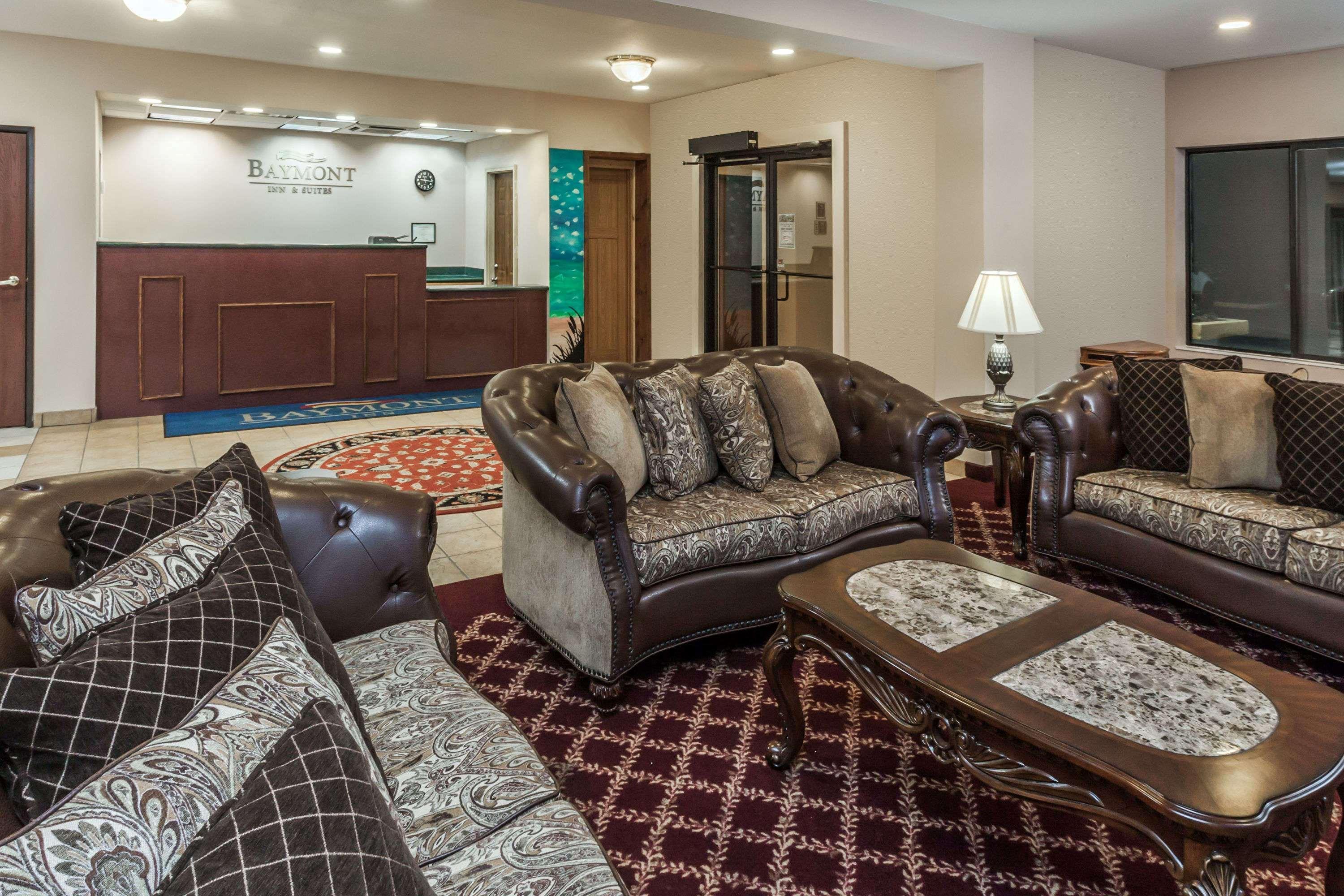 Baymont By Wyndham New Buffalo Extérieur photo