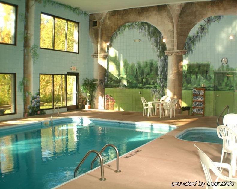Baymont By Wyndham New Buffalo Extérieur photo